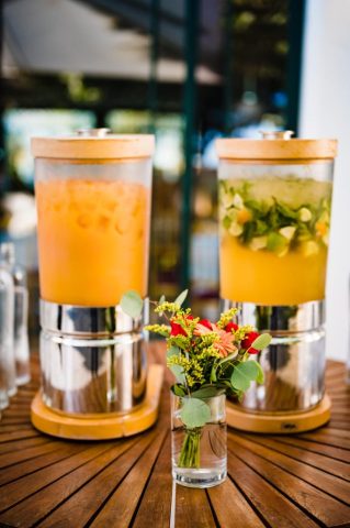 cocktail-mariage-grand-hotel-des-sablettes-ambiance-spontanee