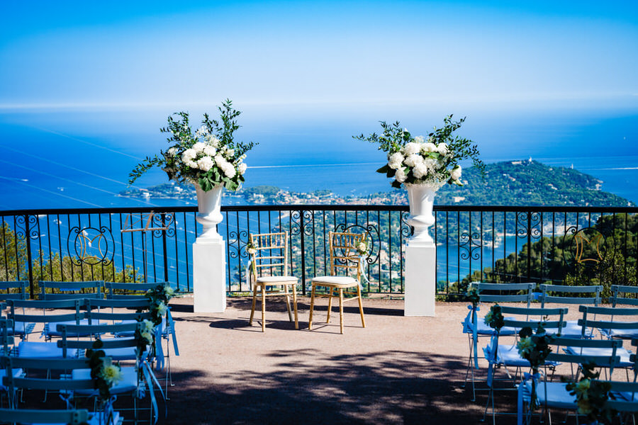 Cérémonie de mariage au Domaine du Mont Leuze avec vue panoramique sur la Baie des Anges et Nice