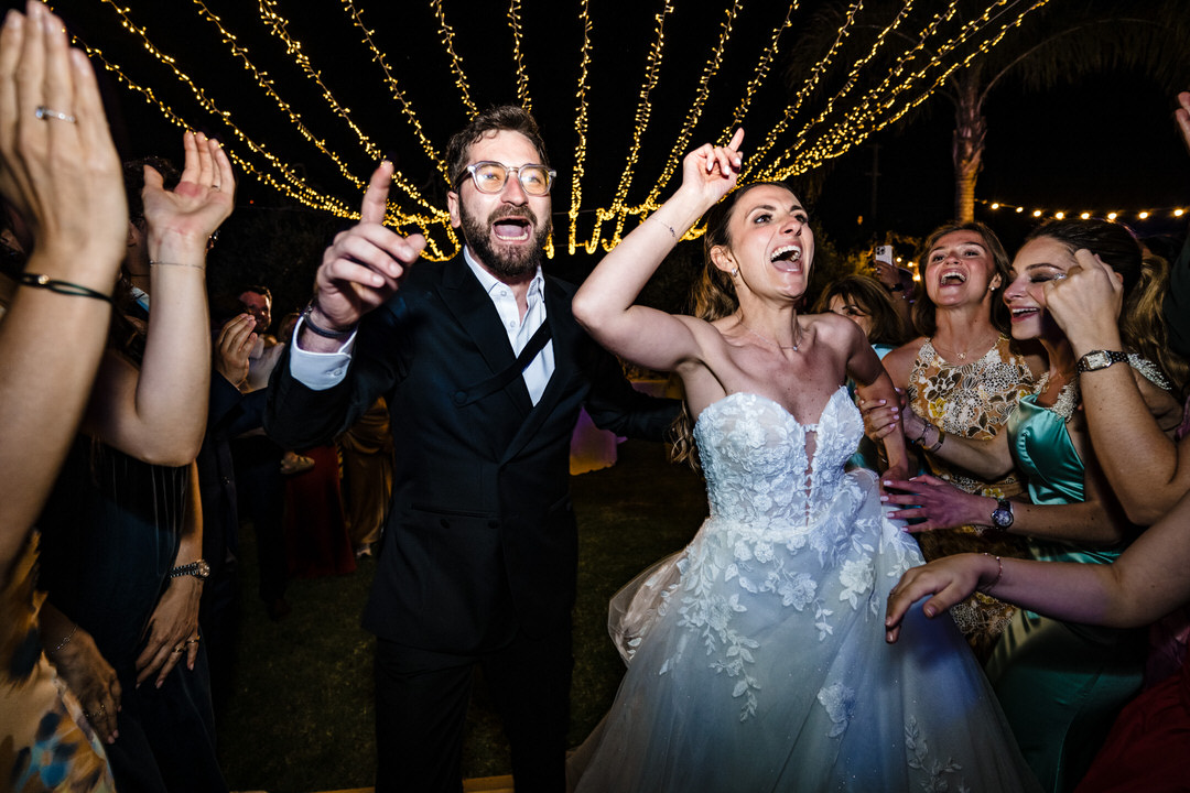 Entrée des mariés sur la piste de danse, mariage sur la Côte d'Azur