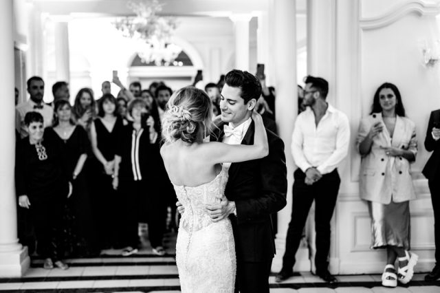 Première danse des mariés en soirée, mariage dans l'Hérault