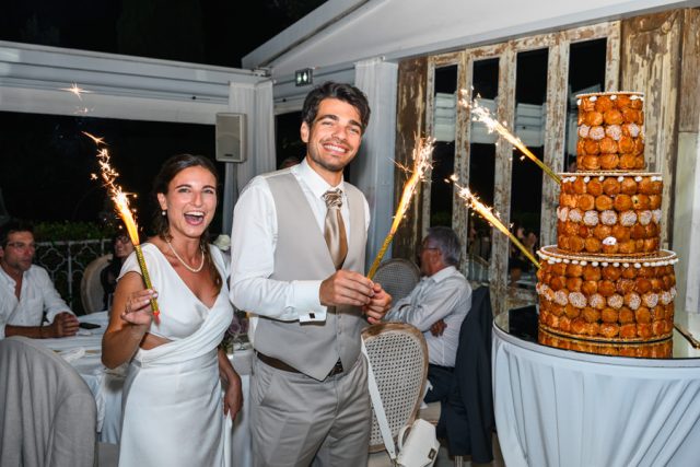 https://aistudio.google.com/prompts/1yRlXKcOCKgppzlKFigwa2BnzTaZmTEta#:~:text=Lesmarisilluminentlaspectaculairepicemonteencroquembouchelorsdudessert.